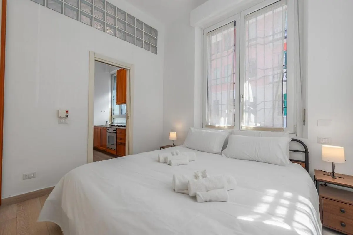 Near To Direct Metro To Duomo And Central Station - Quiet Milan Apartment
